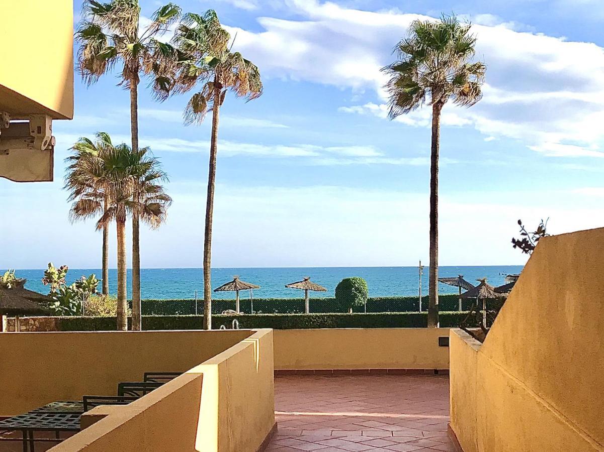 Beachfront Apartment In La Cala De Mijas Exterior foto
