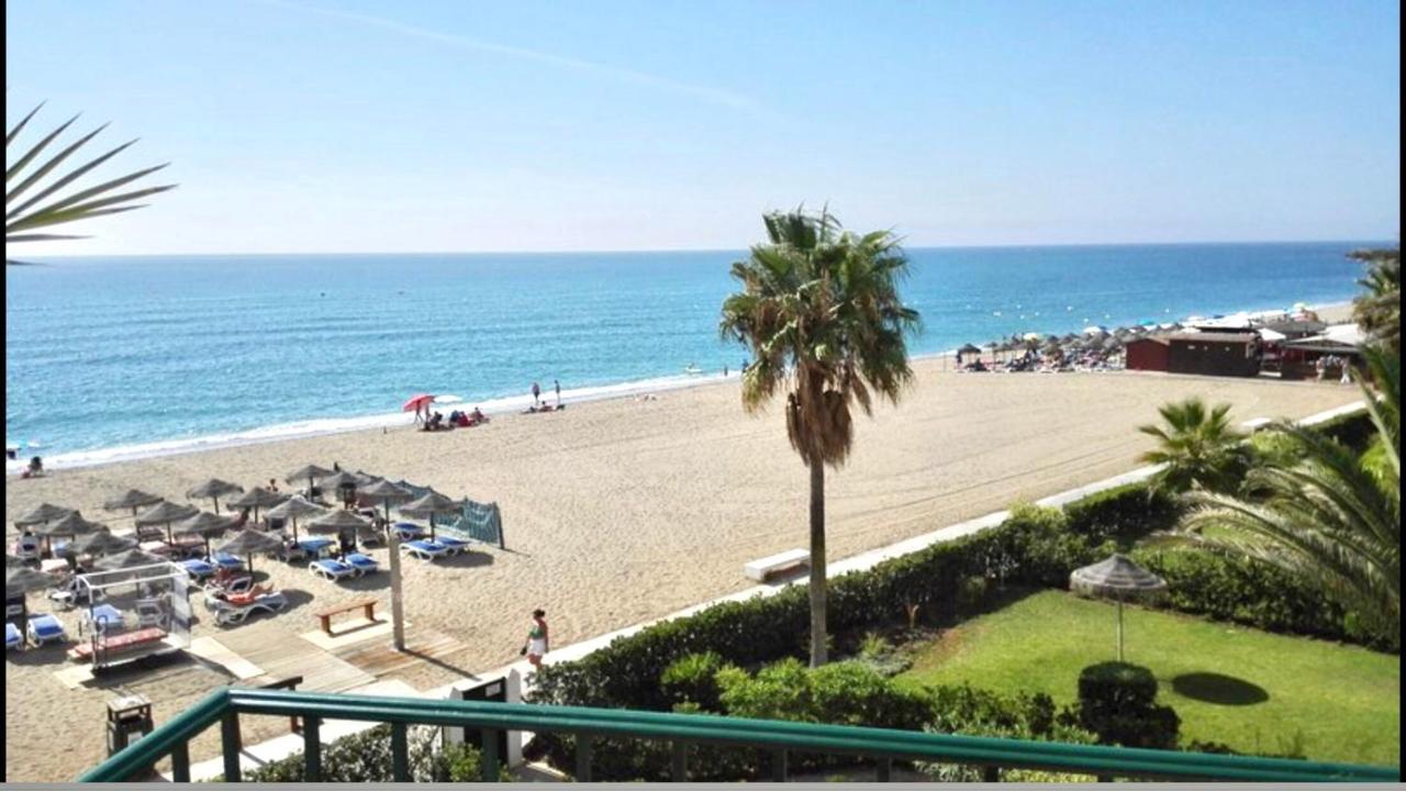 Beachfront Apartment In La Cala De Mijas Exterior foto