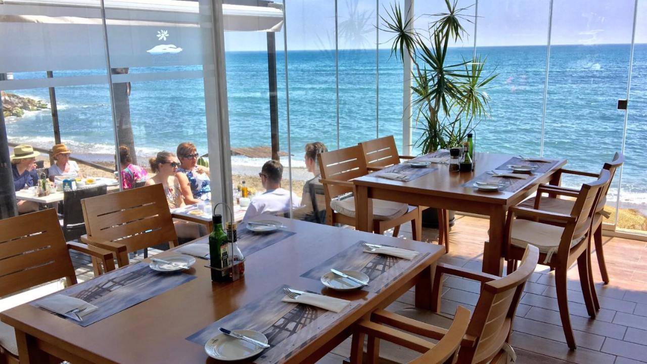 Beachfront Apartment In La Cala De Mijas Exterior foto
