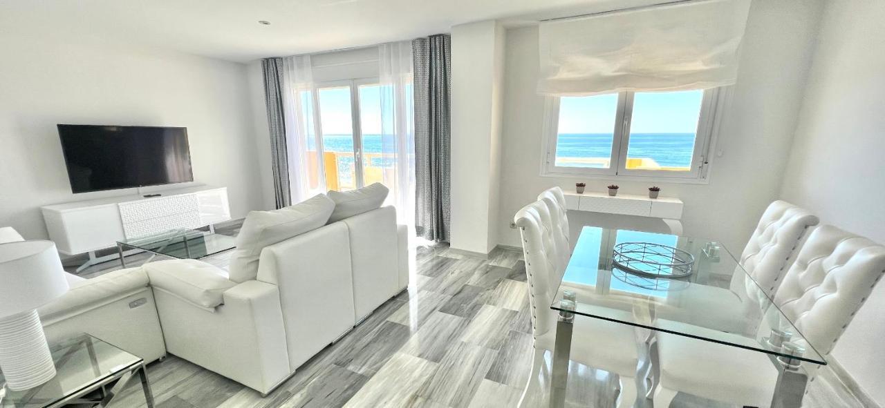 Beachfront Apartment In La Cala De Mijas Exterior foto